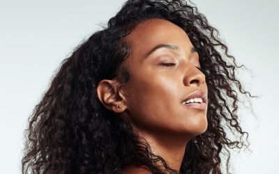 La Vérité Derrière Les Cosmétiques « Naturels » : Ce Que L&rsquo;Industrie Ne Vous Dit Pas