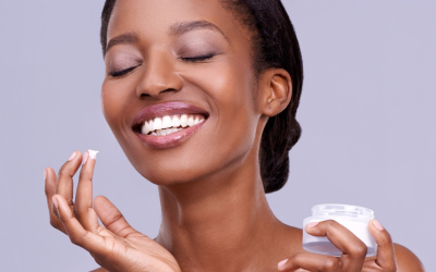 Boom des innovations cosmétiques 2024 : peptides, fermentation et durabilité chiffrés